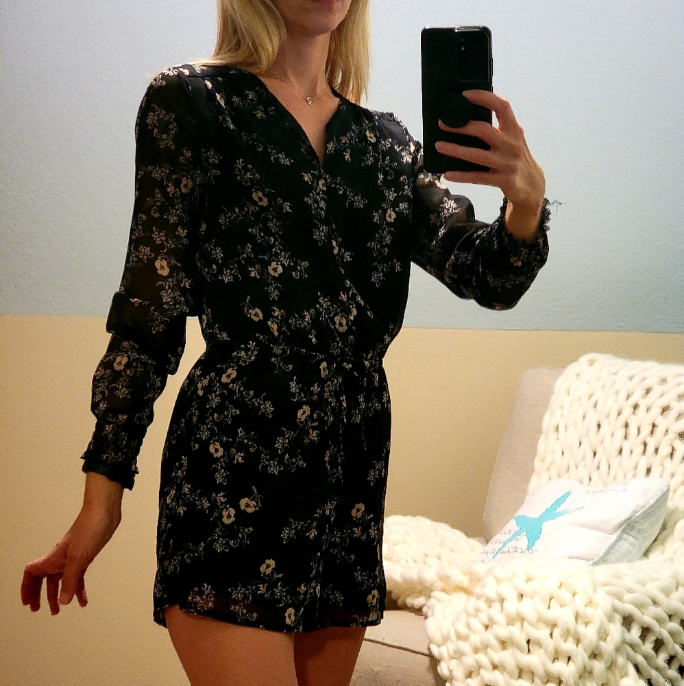 Long-sleeved Floral Romper-size Medium